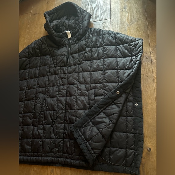 Sisley Black Quilted Outerwear - Picture 4 of 14